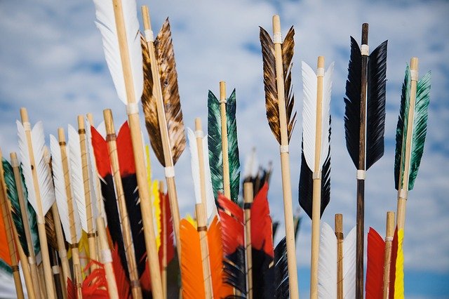 different colored feathers on arrows